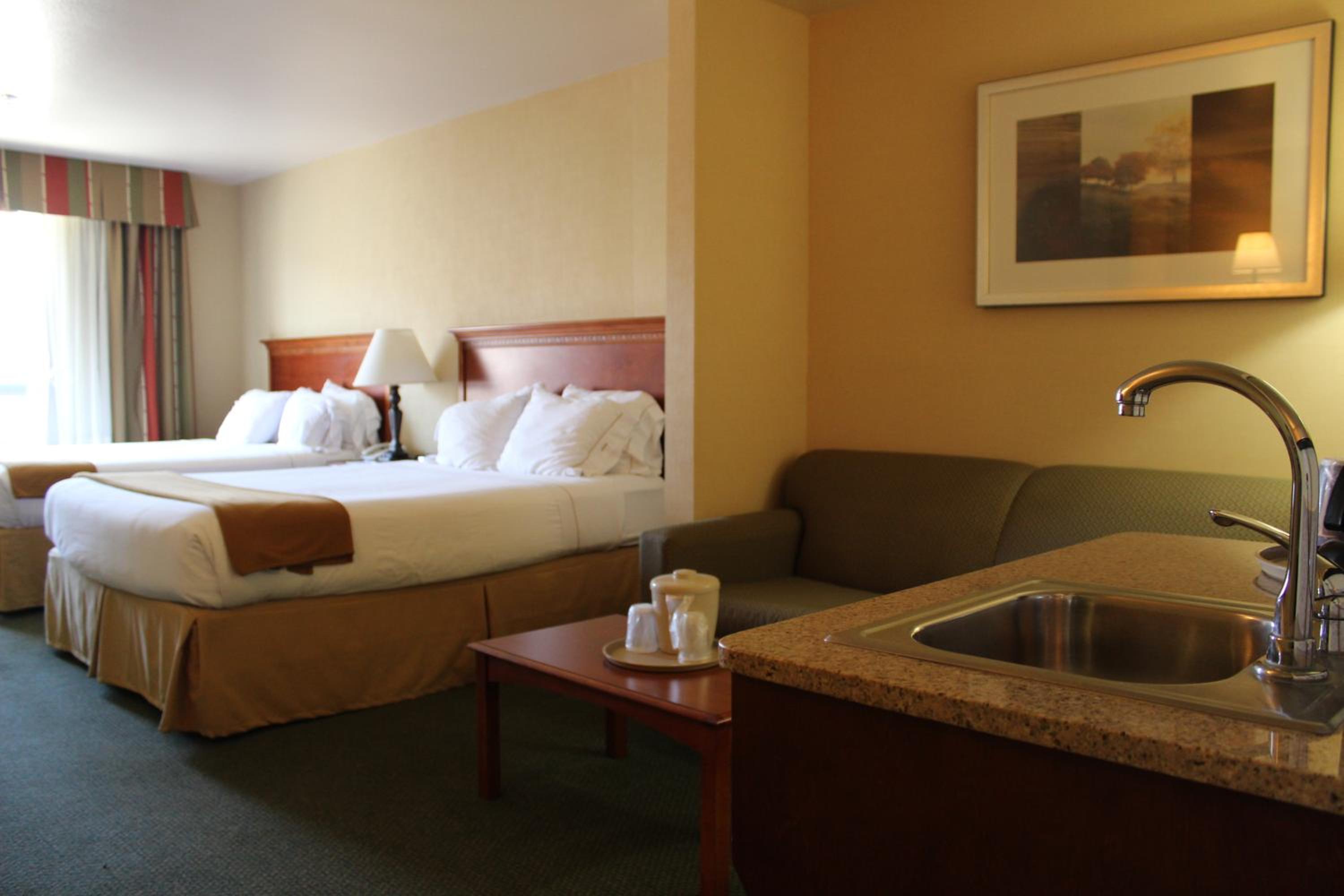 holiday inn express hotel and suites tehachapi by ihg