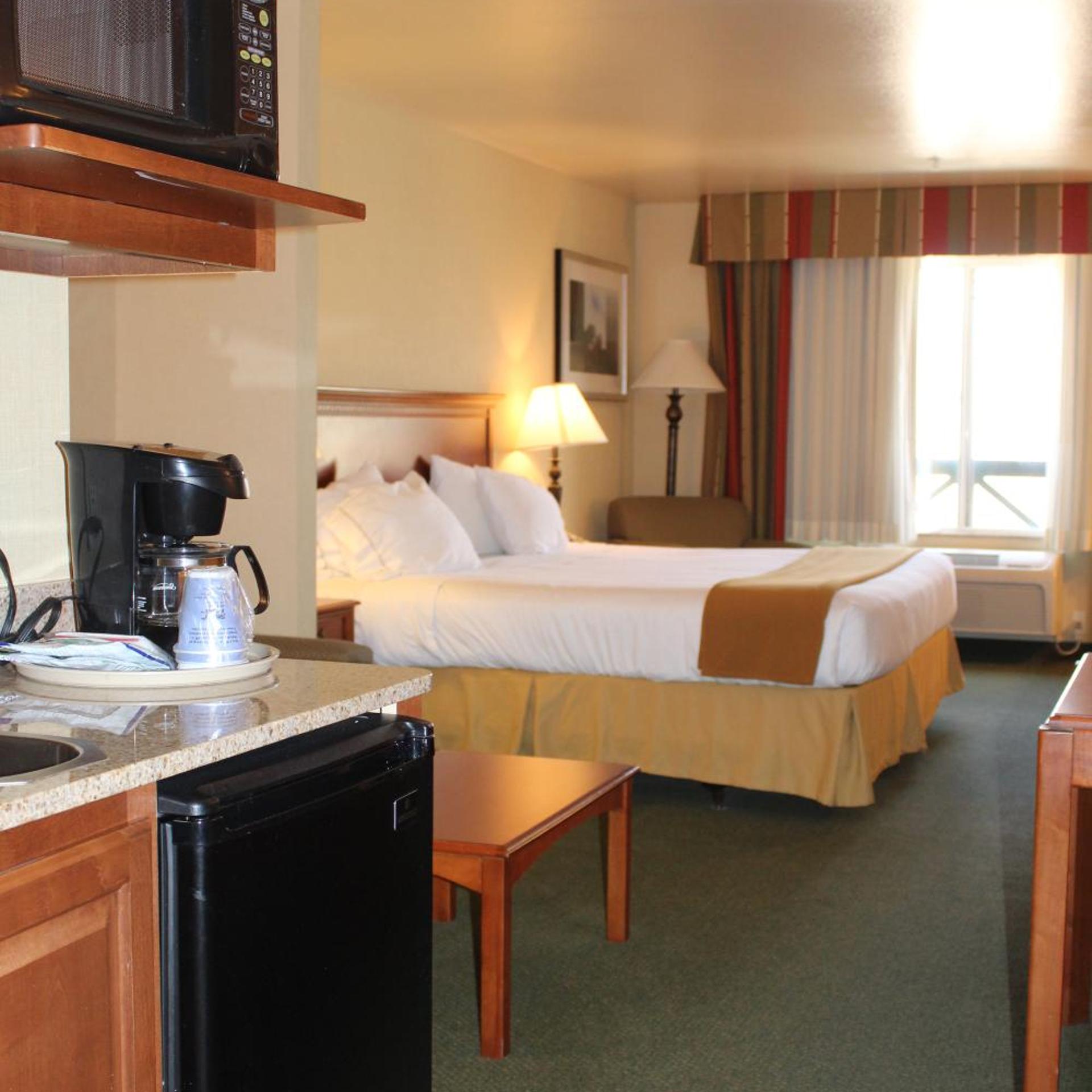 holiday inn express hotel and suites tehachapi by ihg