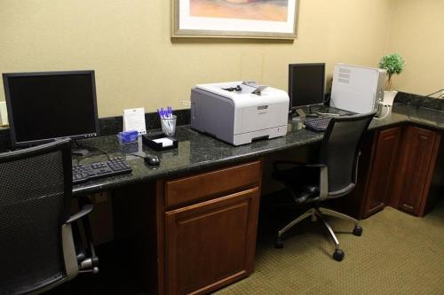 holiday inn express hotel and suites tehachapi by ihg