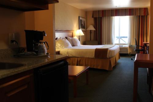 holiday inn express hotel and suites tehachapi by ihg