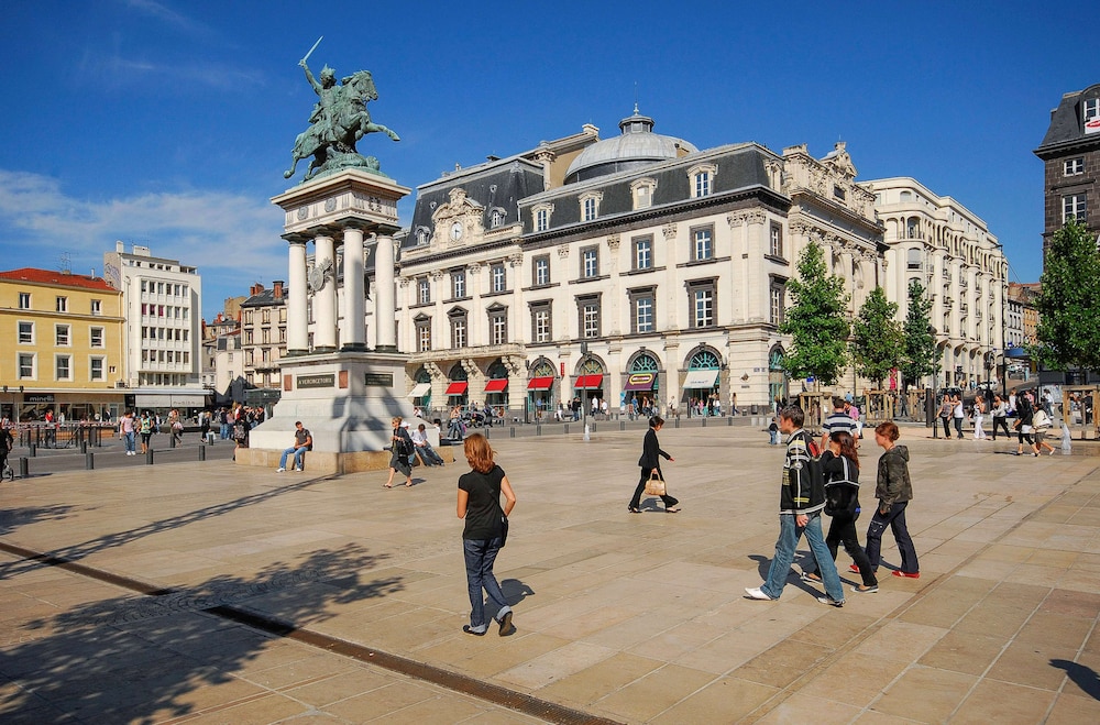 premiere classe clermont ferrand nord