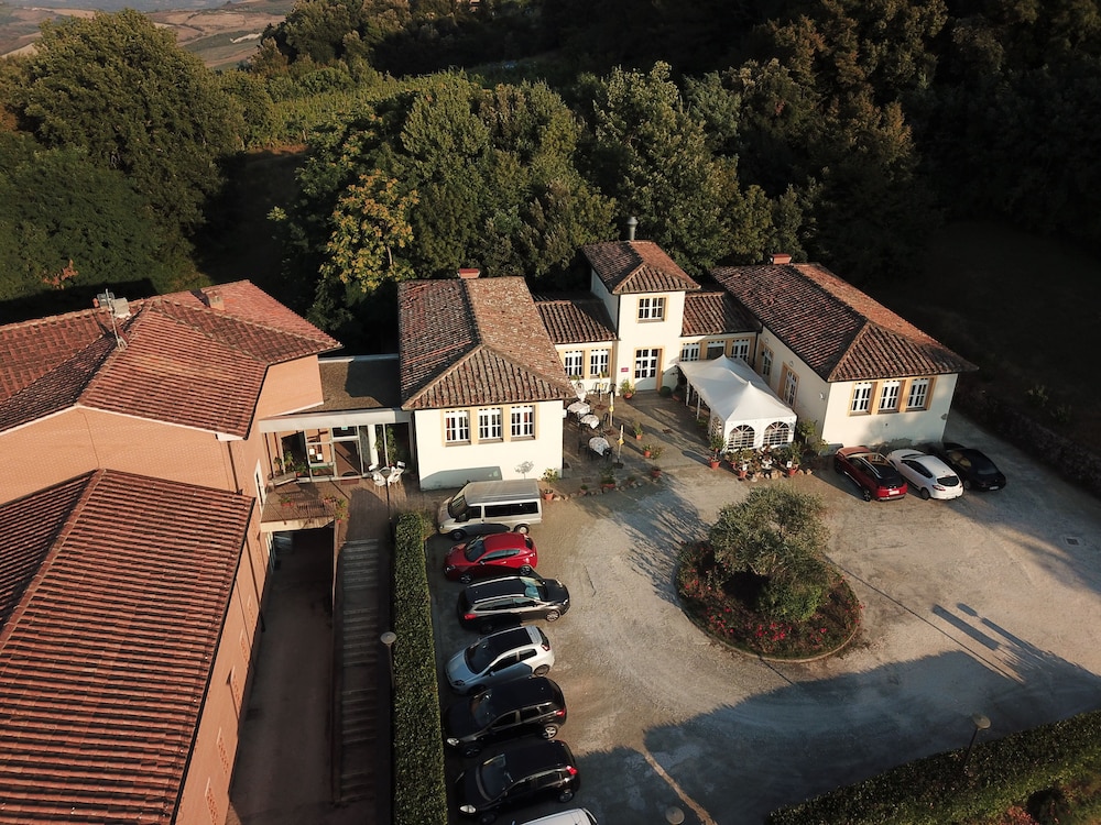 hotel foresteria volterra