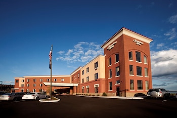 hampton inn marquette waterfront