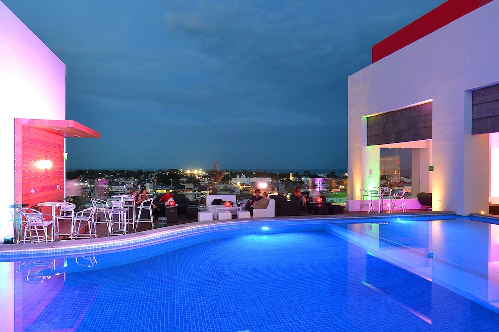 Fiesta Inn Chetumal Hotel,Othón P. Blanco>>Chetumal,4 star