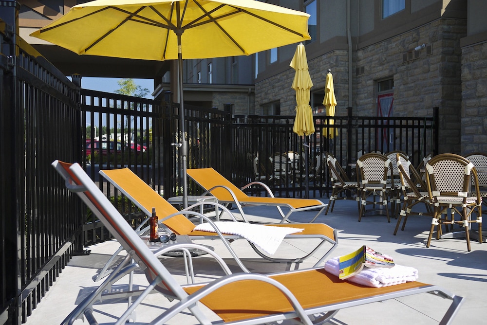 quality inn and suites petawawa