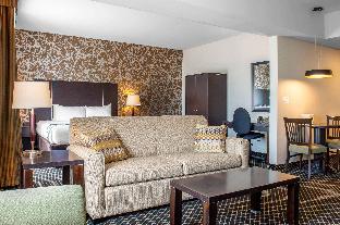 quality inn and suites petawawa
