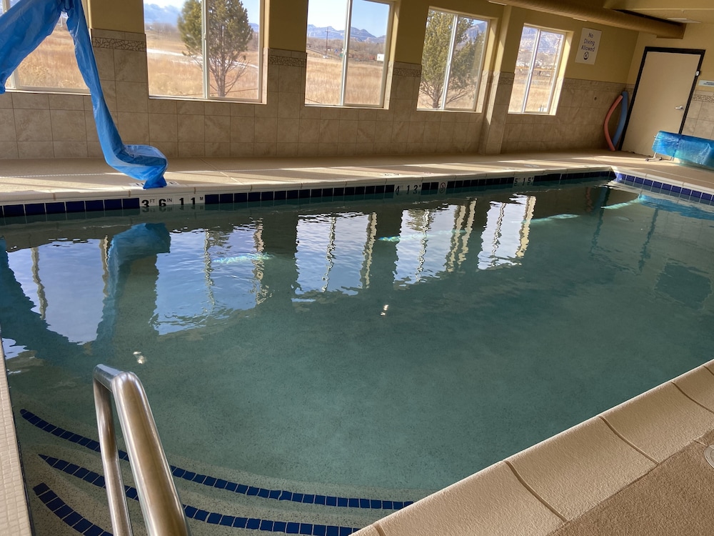 holiday inn express and suites silt rifle by ihg