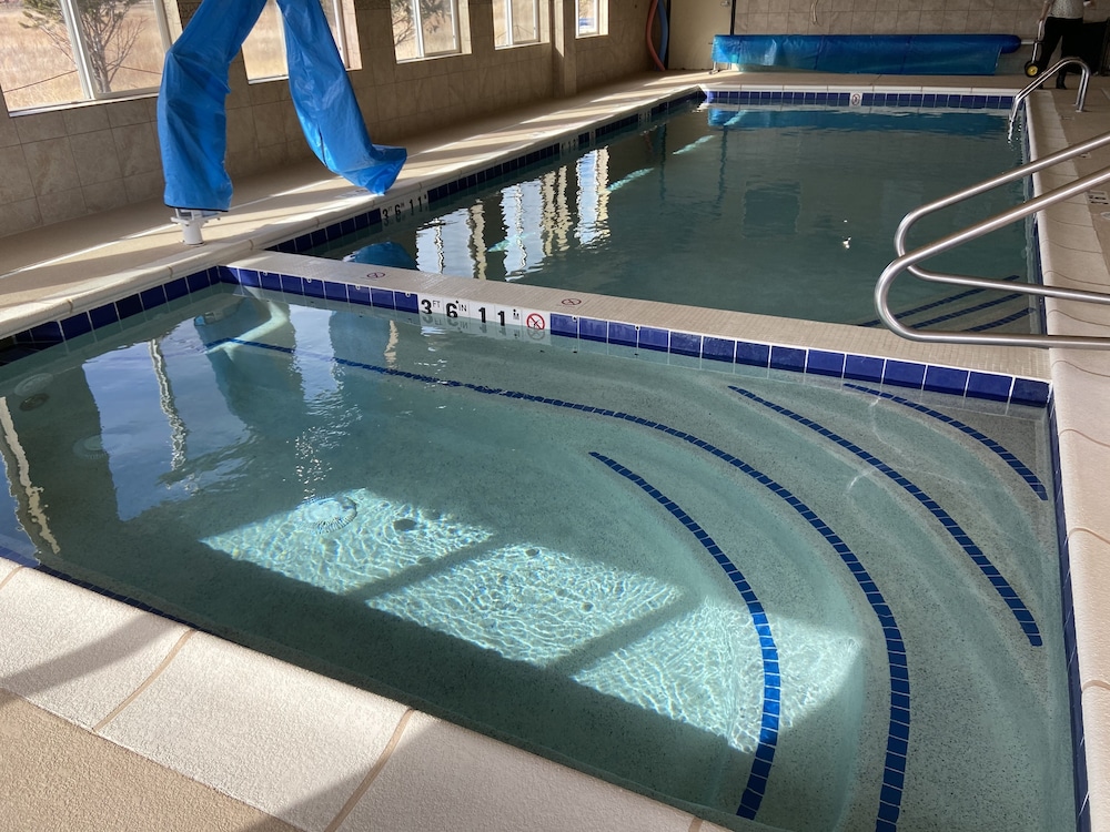 holiday inn express and suites silt rifle by ihg