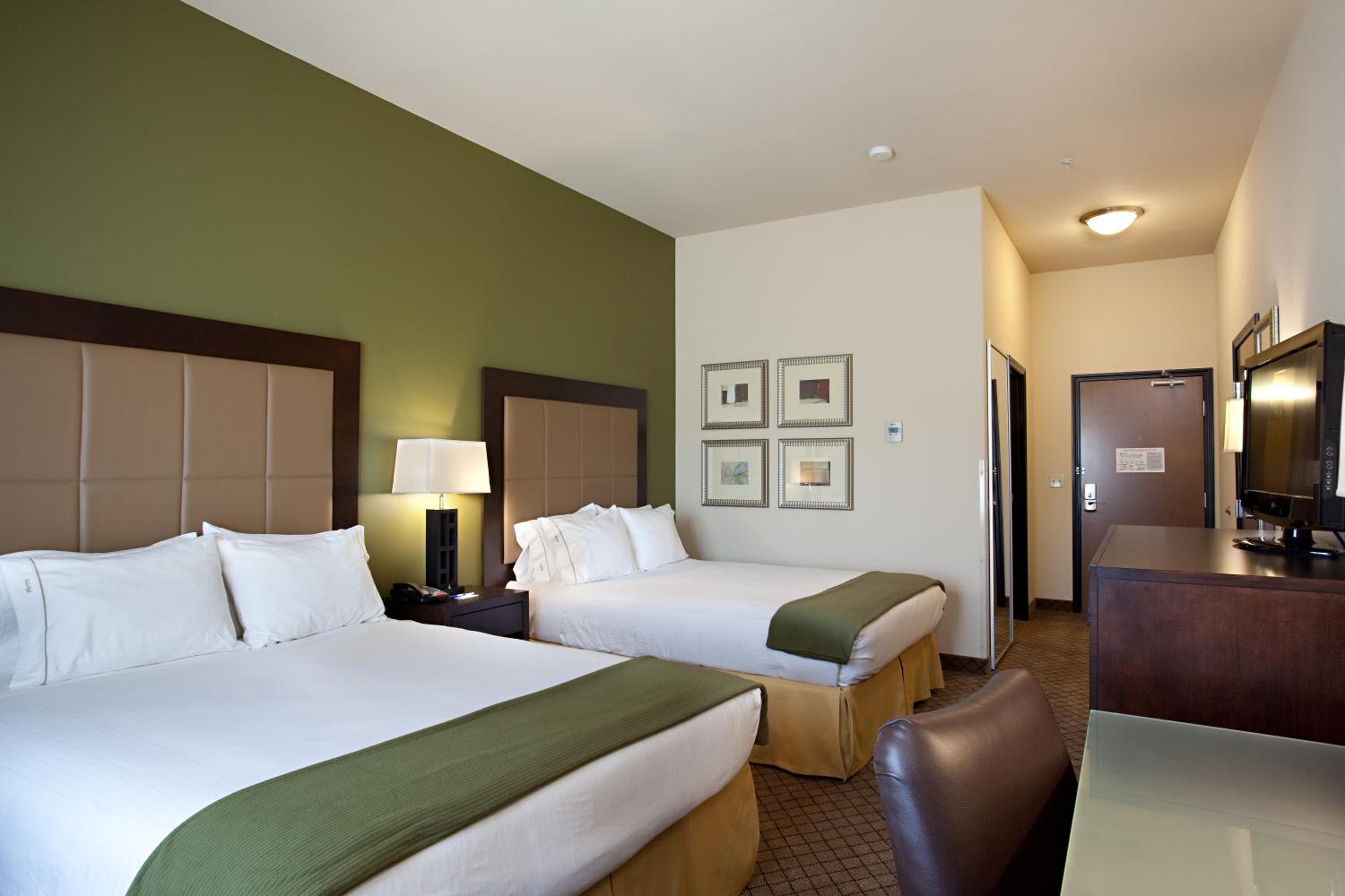 holiday inn express and suites silt rifle by ihg