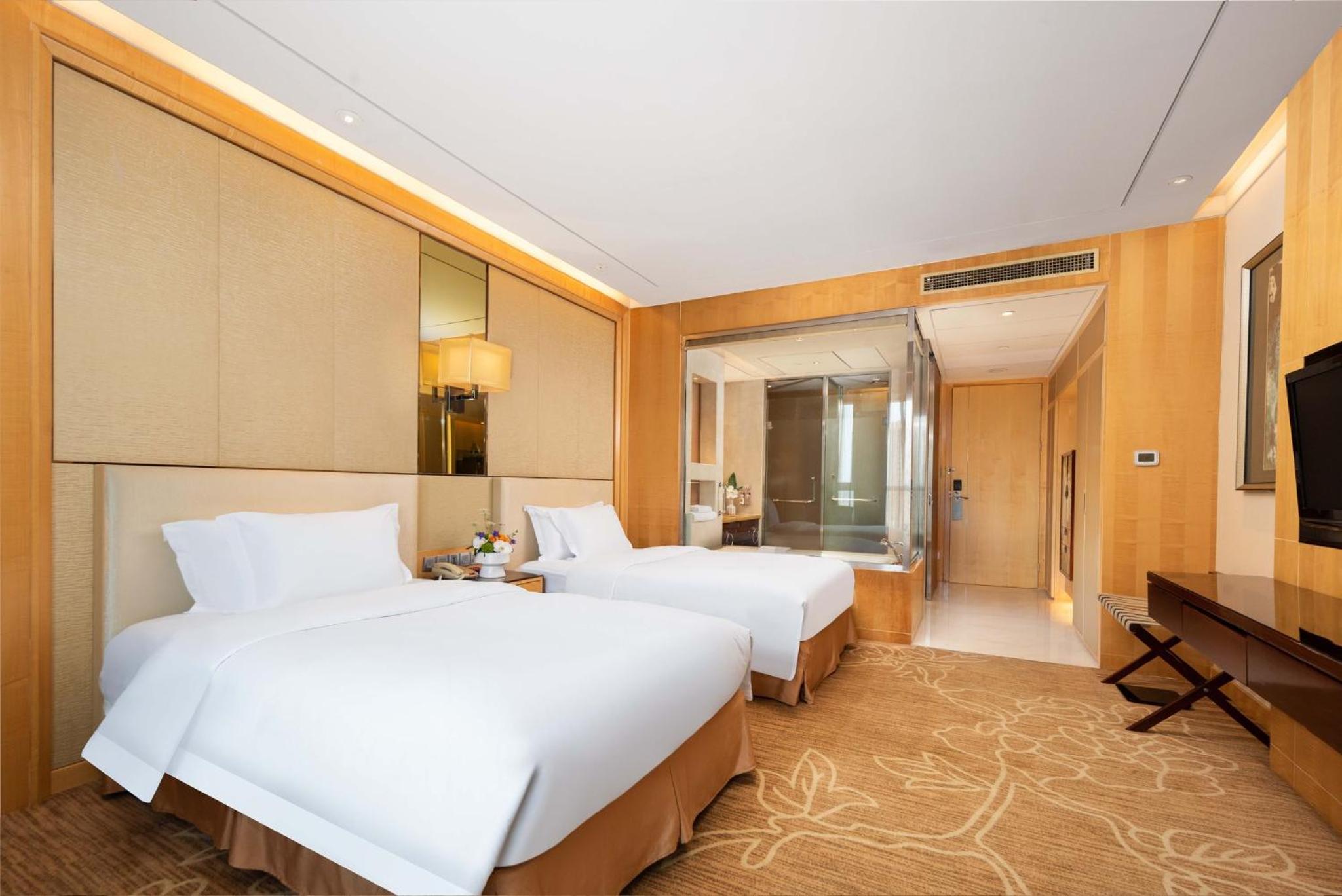 crowne plaza xiangyang by ihg