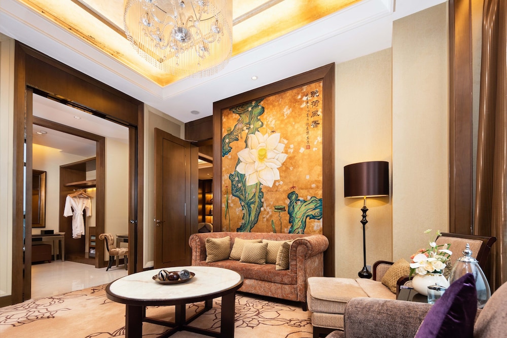 crowne plaza xiangyang by ihg