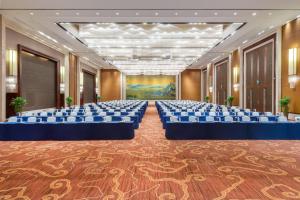 crowne plaza xiangyang by ihg