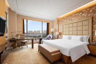 crowne plaza xiangyang by ihg