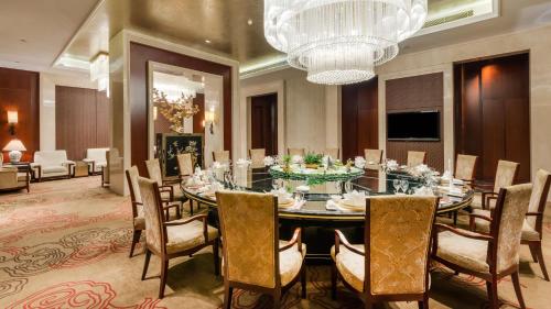 crowne plaza xiangyang by ihg