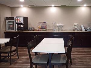 Sleep Inn & Suites,Maryland>>California,2.5 star