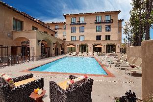 americas best value padre trail inn