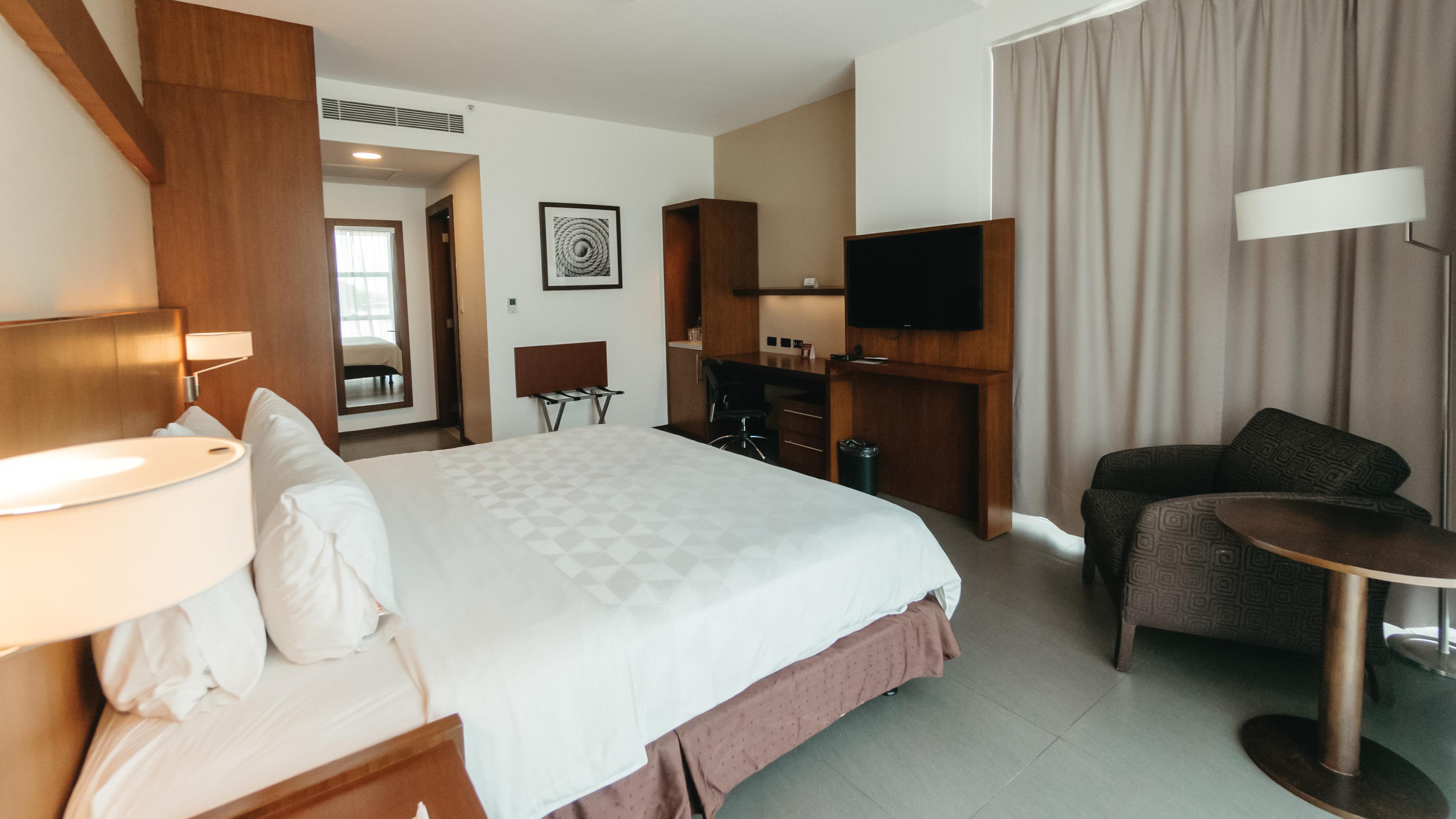 holiday inn guayaquil airport
