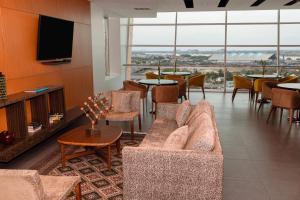 holiday inn guayaquil airport