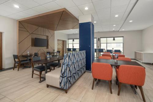 holiday inn express hattiesburg west univ area an ihg hotel