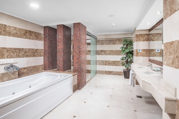 al aqeeq madinah hotel