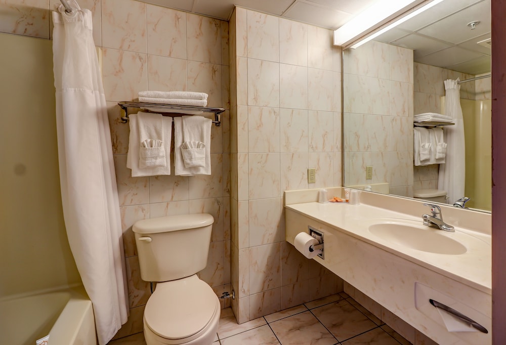 ocean 1 hotel and suites