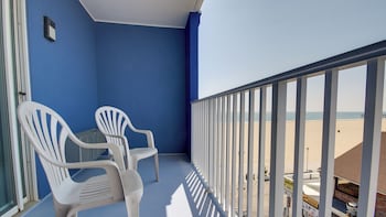 ocean 1 hotel and suites