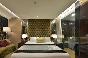 Amaroossa Grande Bekasi,,4 star
