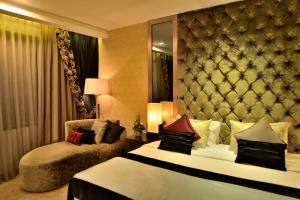 Amaroossa Grande Bekasi,,4 star