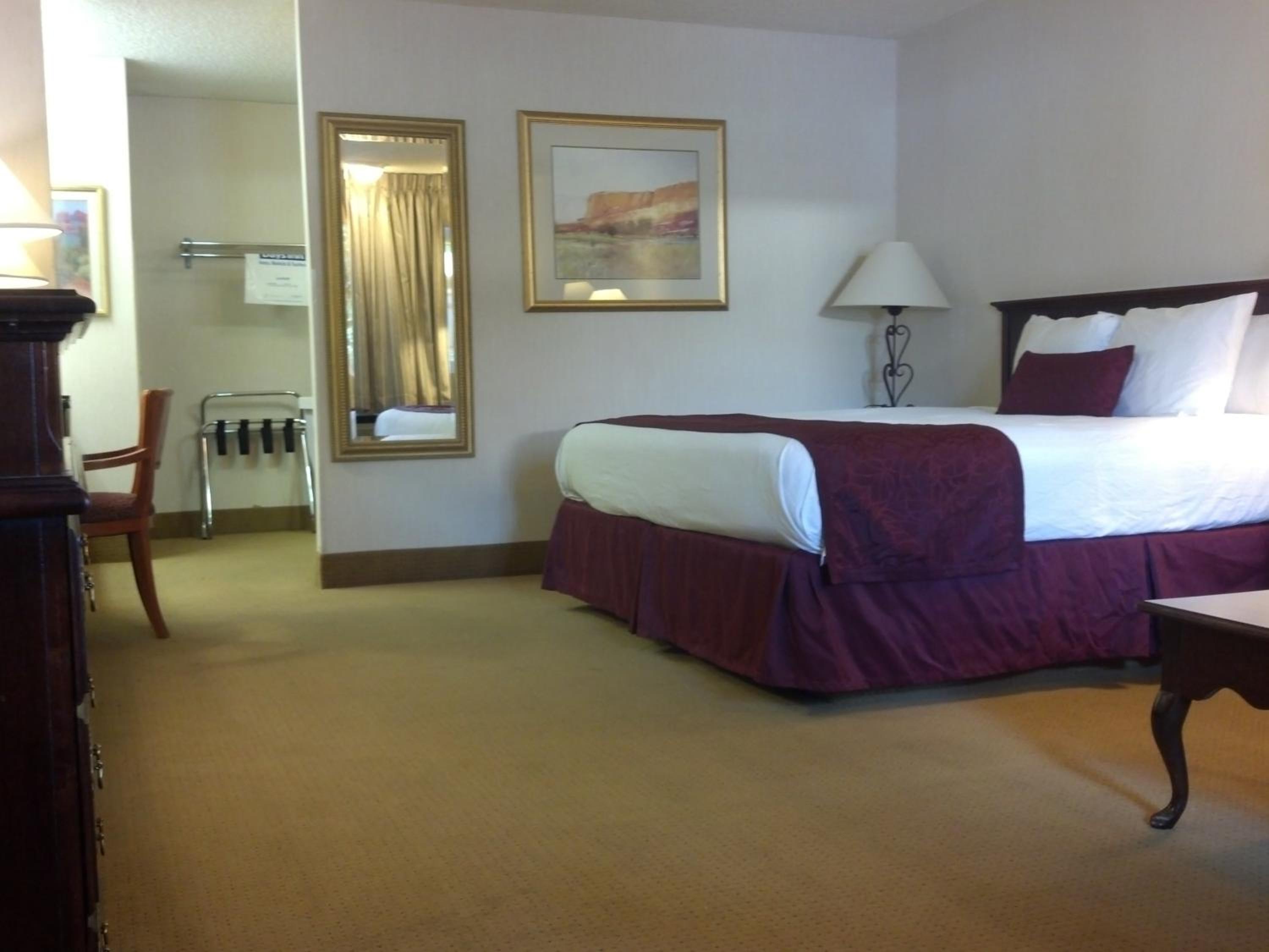 days inn and suites by wyndham logan