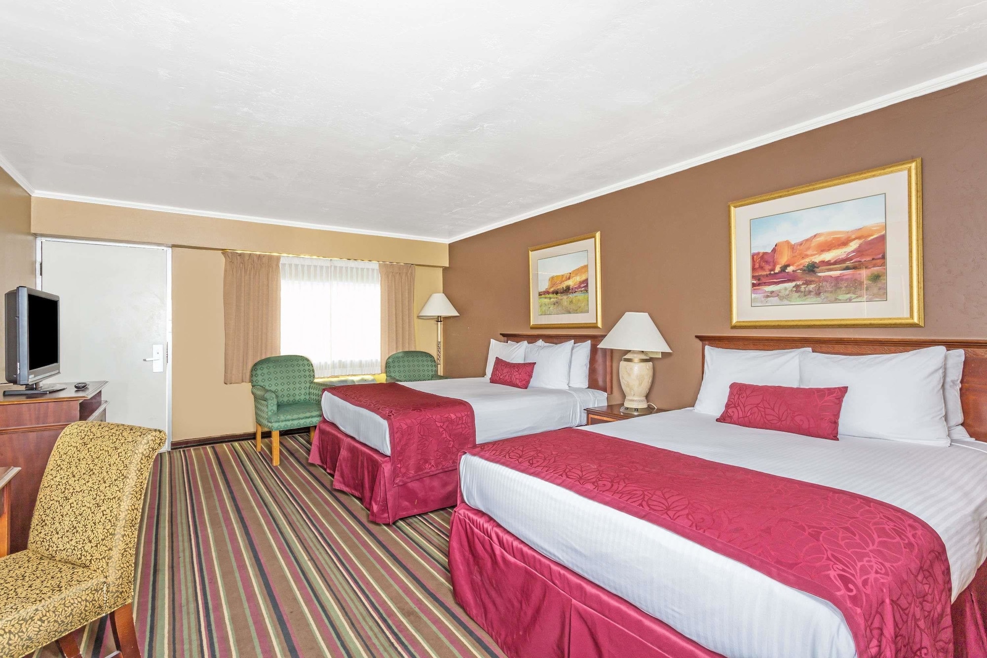 days inn and suites by wyndham logan