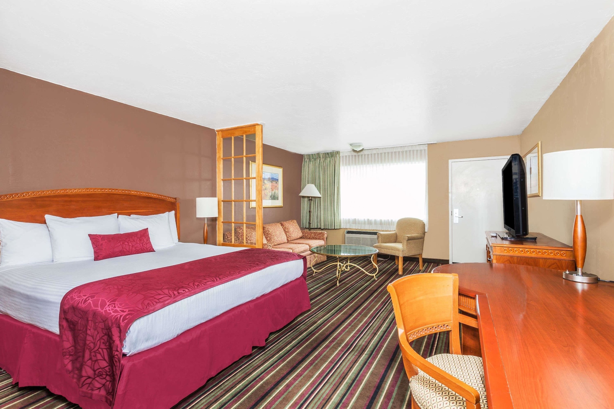 days inn and suites by wyndham logan