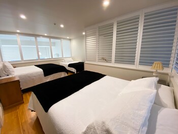 picton waterfront apartments