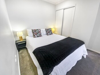 picton waterfront apartments