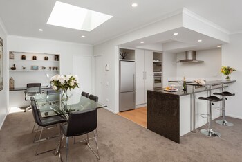 picton waterfront apartments