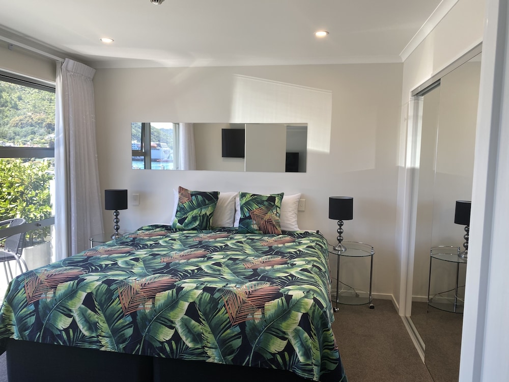 picton waterfront apartments