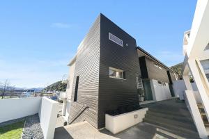 picton waterfront apartments
