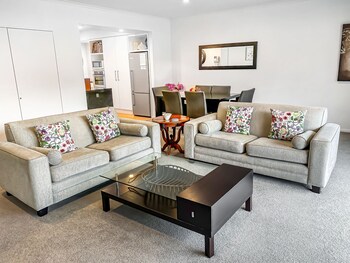 picton waterfront apartments