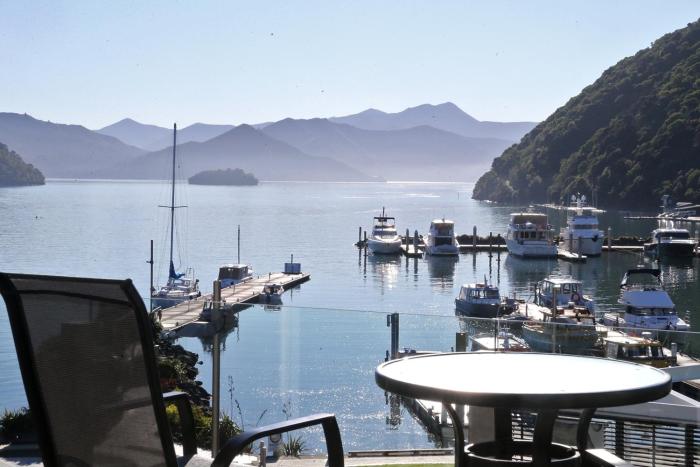 picton waterfront apartments