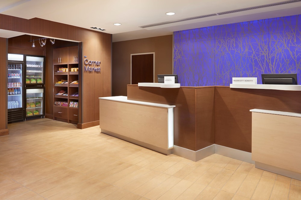 Fairfield Inn & Suites By Marriott Barrie,Barrie - Orillia>>Barrie,2.5 star
