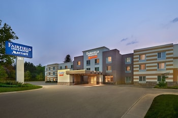 fairfield inn and suites by marriott barrie
