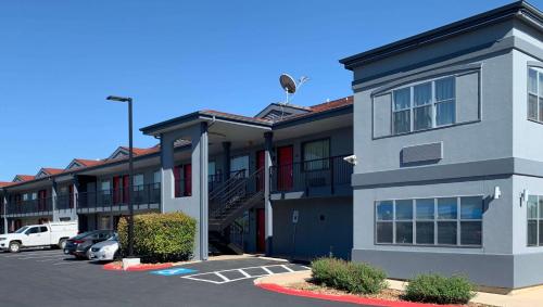 howard johnson inn san antonio near six flags fies