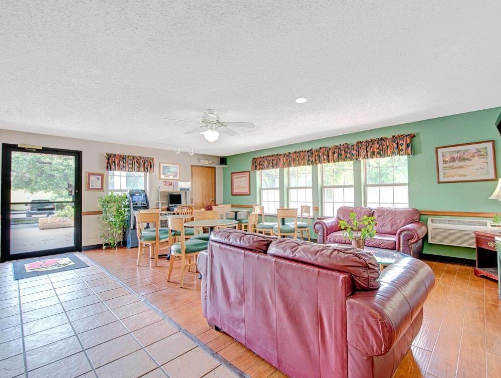 howard johnson inn san antonio near six flags fies