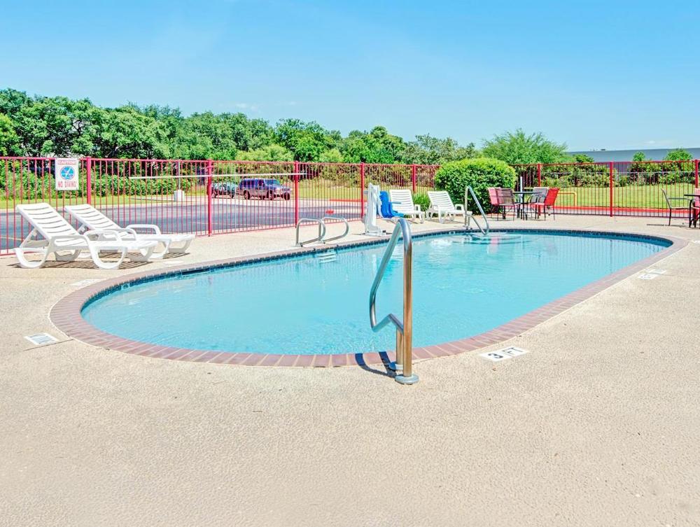 howard johnson inn san antonio near six flags fies