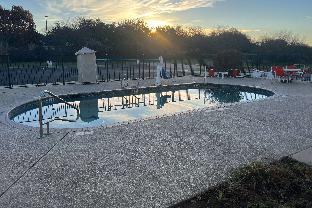 howard johnson inn san antonio near six flags fies