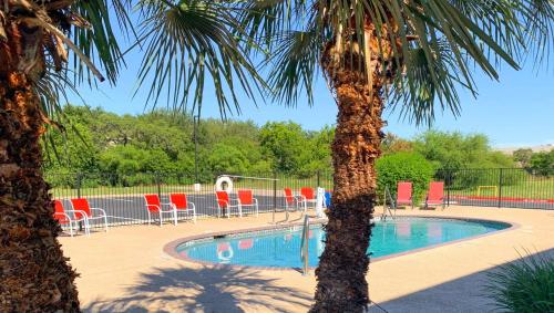 howard johnson inn san antonio near six flags fies
