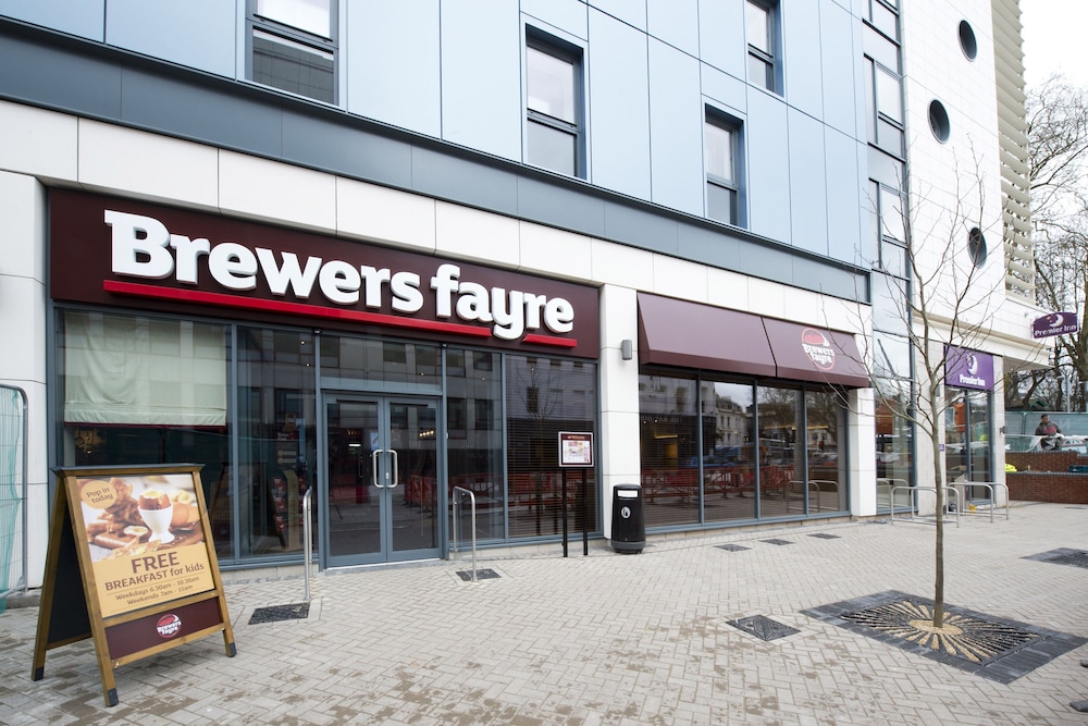 premier inn bristol cc lewins mead