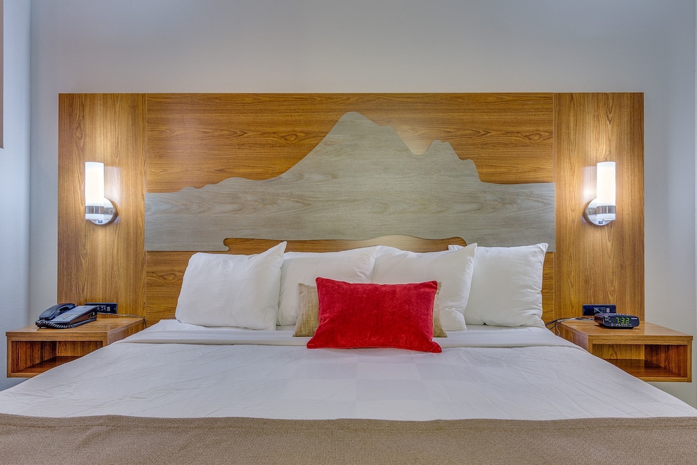the marshall suites