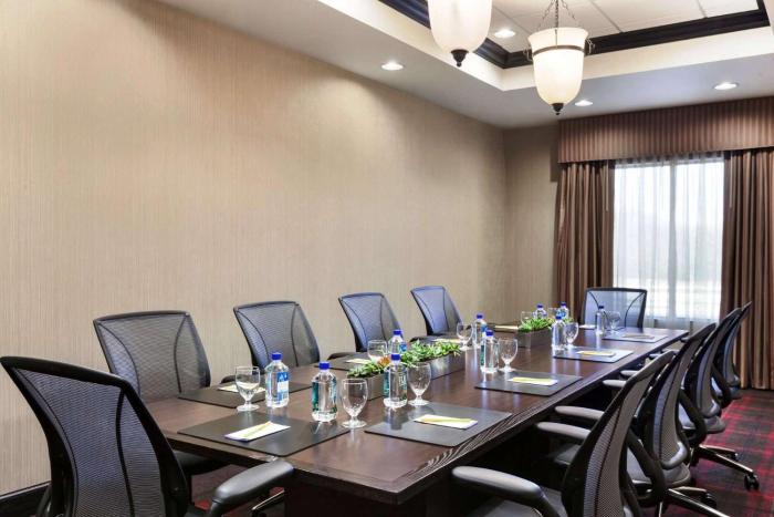 hilton garden inn denison sherman at texoma event center