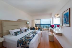 ascos coral beach hotel