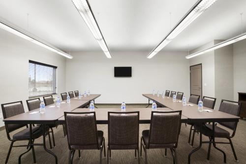country inn and suites by radisson enid ok